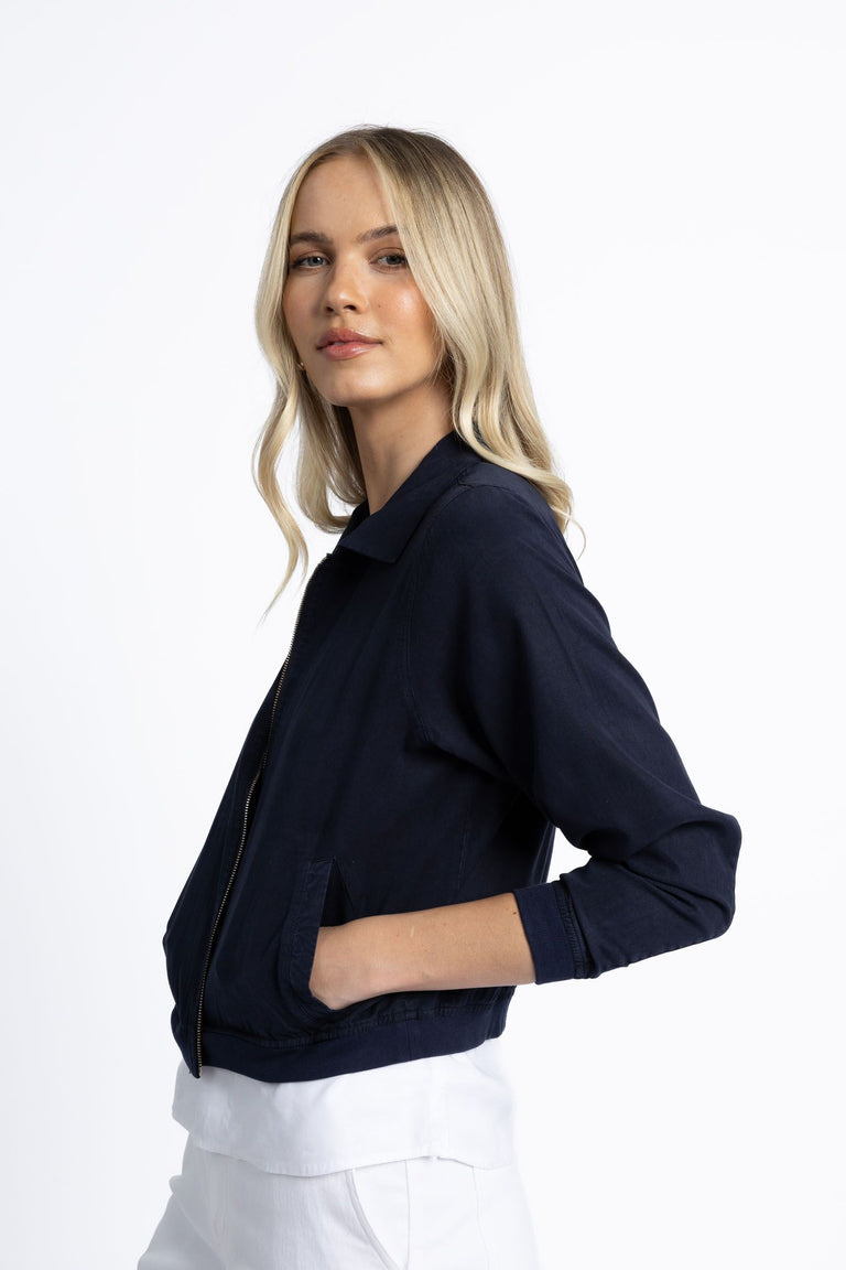 Humidity - Cruise Jacket // Latte // Navy