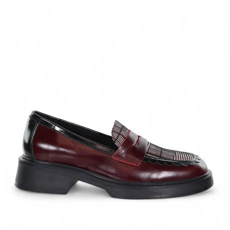 Minx - Showtime // Bordo Blush Tartan