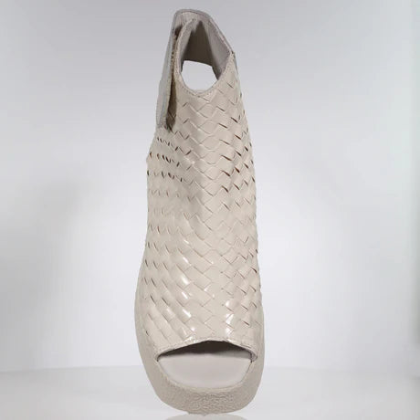 Minx - Trixie - Ivory Patent Weave