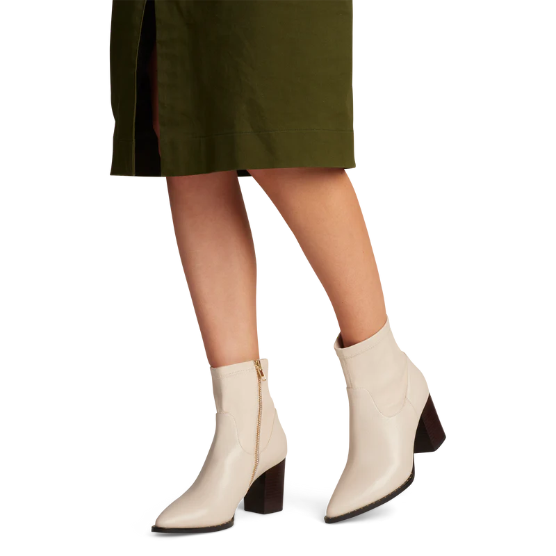 Kathryn Wilson - Gabby Boot // Nude Calf