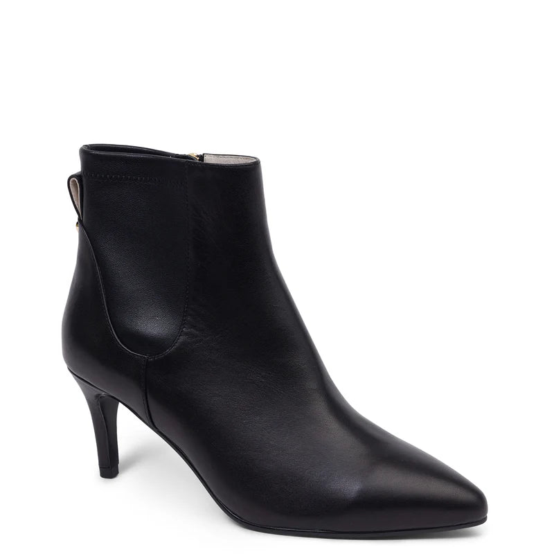 Kathryn Wilson - Kelly Boot // Black