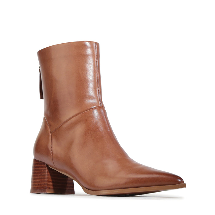 EOS - Auroa Boots // Pecan