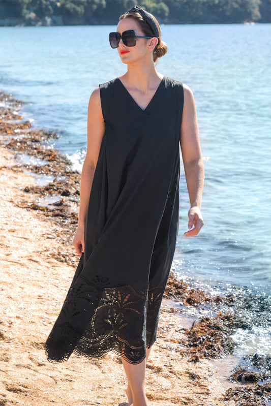 Curate - Bottom Heavy Dress // Black // White