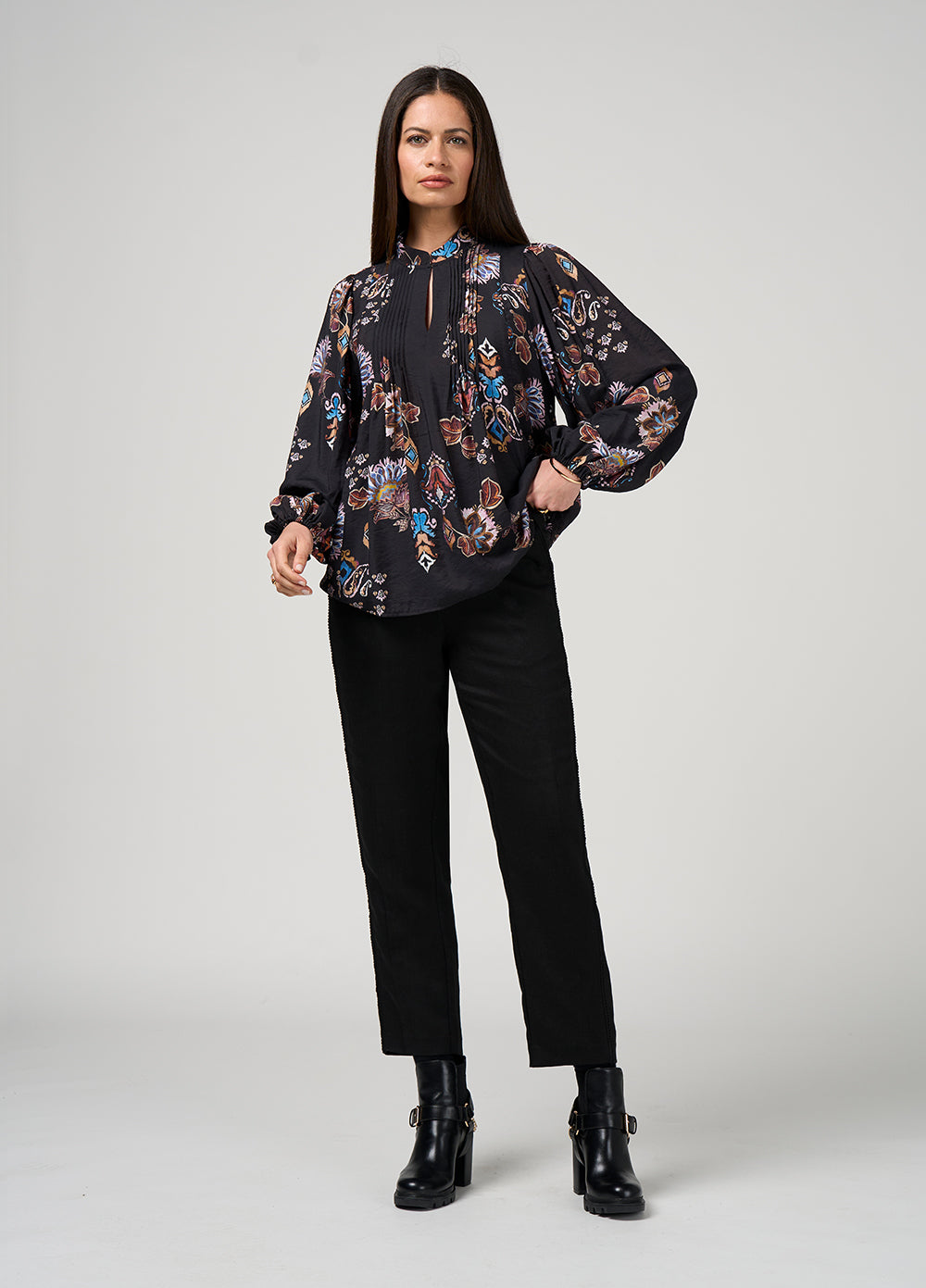 Loobie's Story - Gilded Lotus Bouse // Black Multi