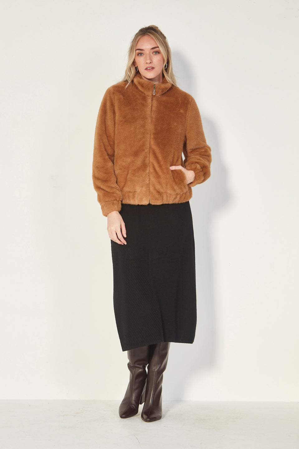 Verge - Parade Jacket // Caramel