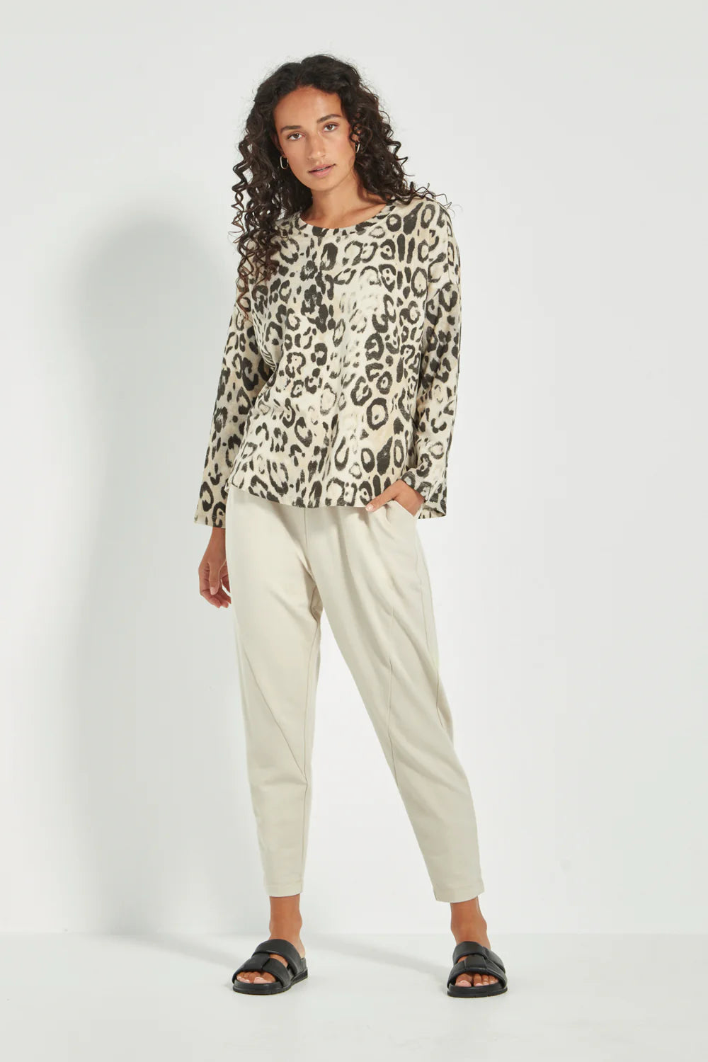 Verge - Suave Sweater // Animal Print