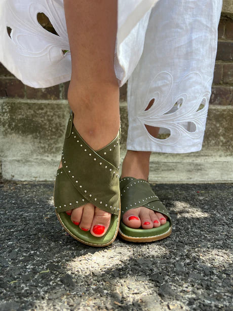 Minx - Thrive // Khaki/Silver Studs